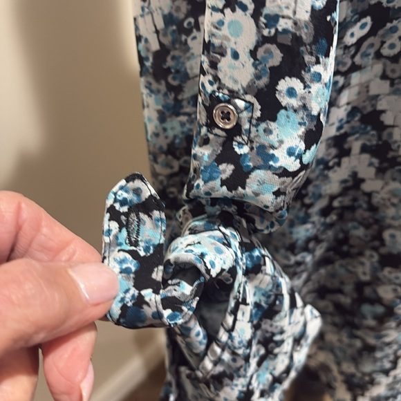 Ladies blouse - Picture 7 of 8